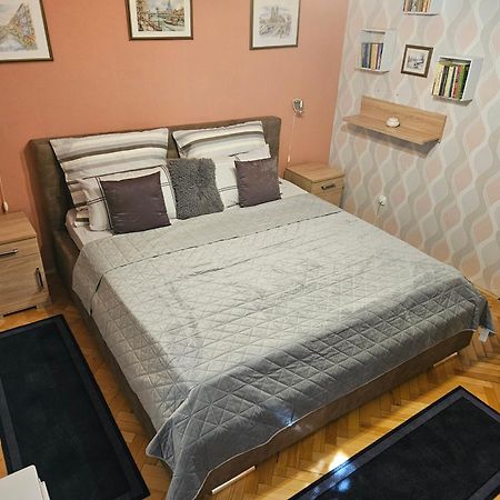 Habos Isler Apartman 16 Szolnok Buitenkant foto