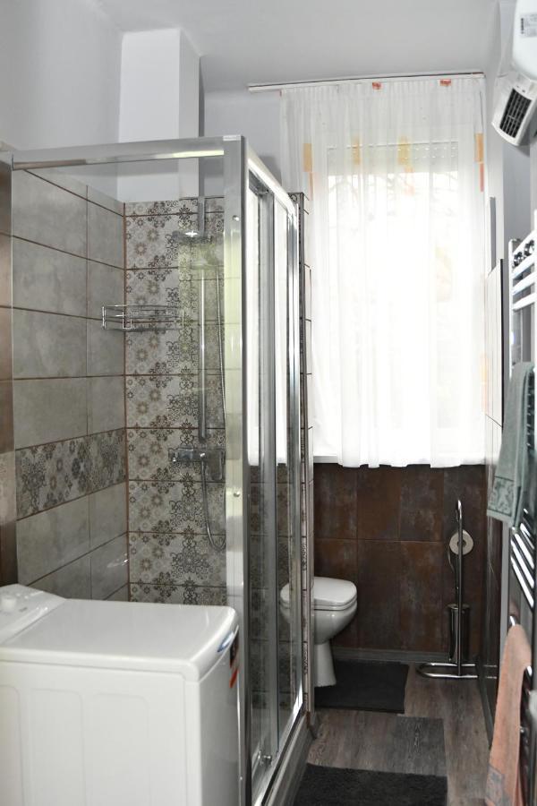 Habos Isler Apartman 16 Szolnok Buitenkant foto